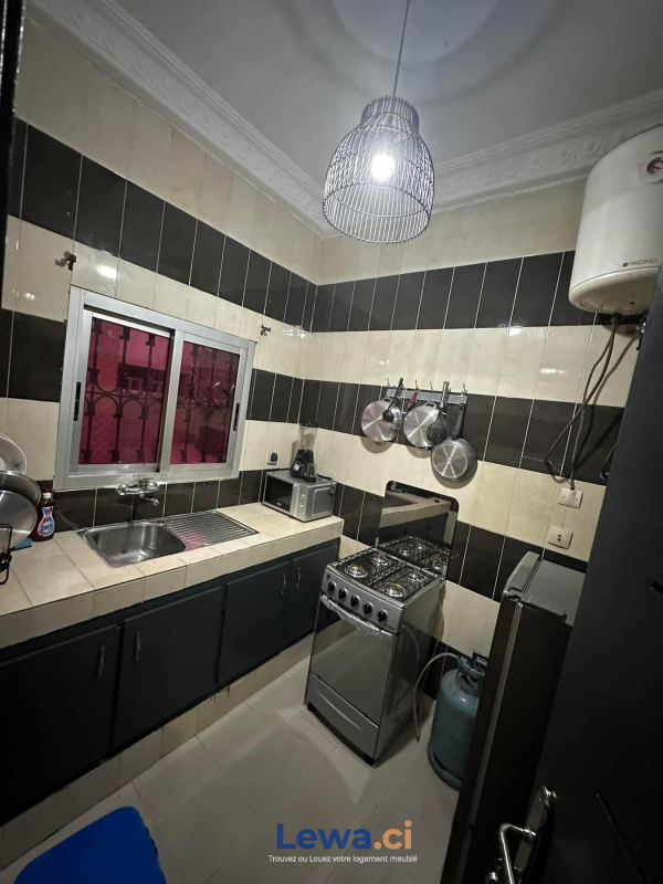 Studio meublé, haut standing, Abidjan Riviera