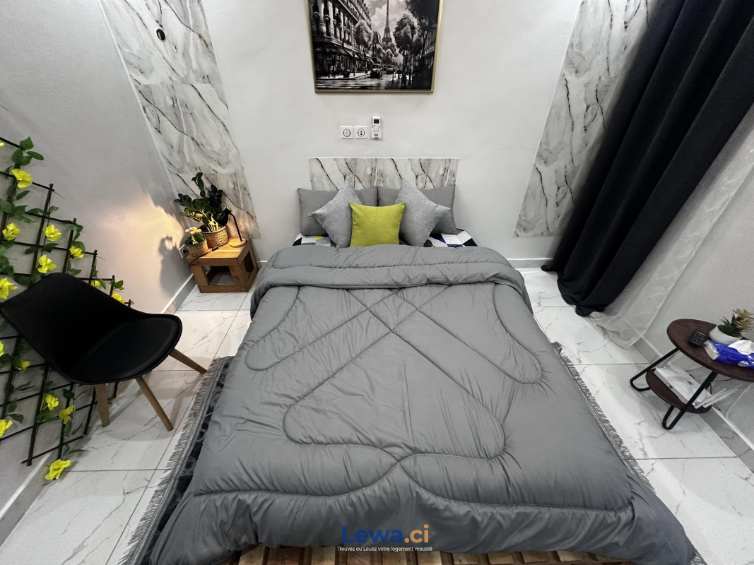 Studio Meublé – Angré 8ème Tranche