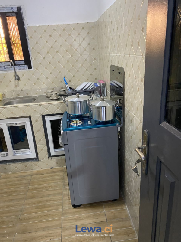 Studio Meublé – Yopougon  Terminus 47