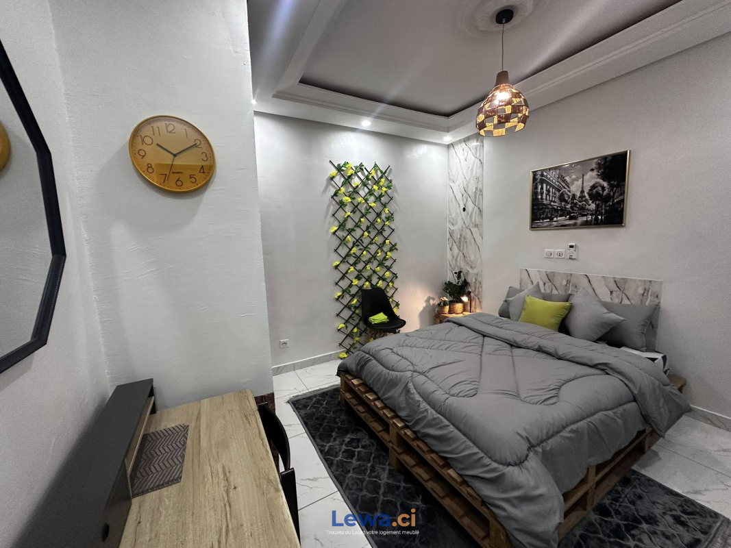 Studio Meublé – Angré 8ème Tranche